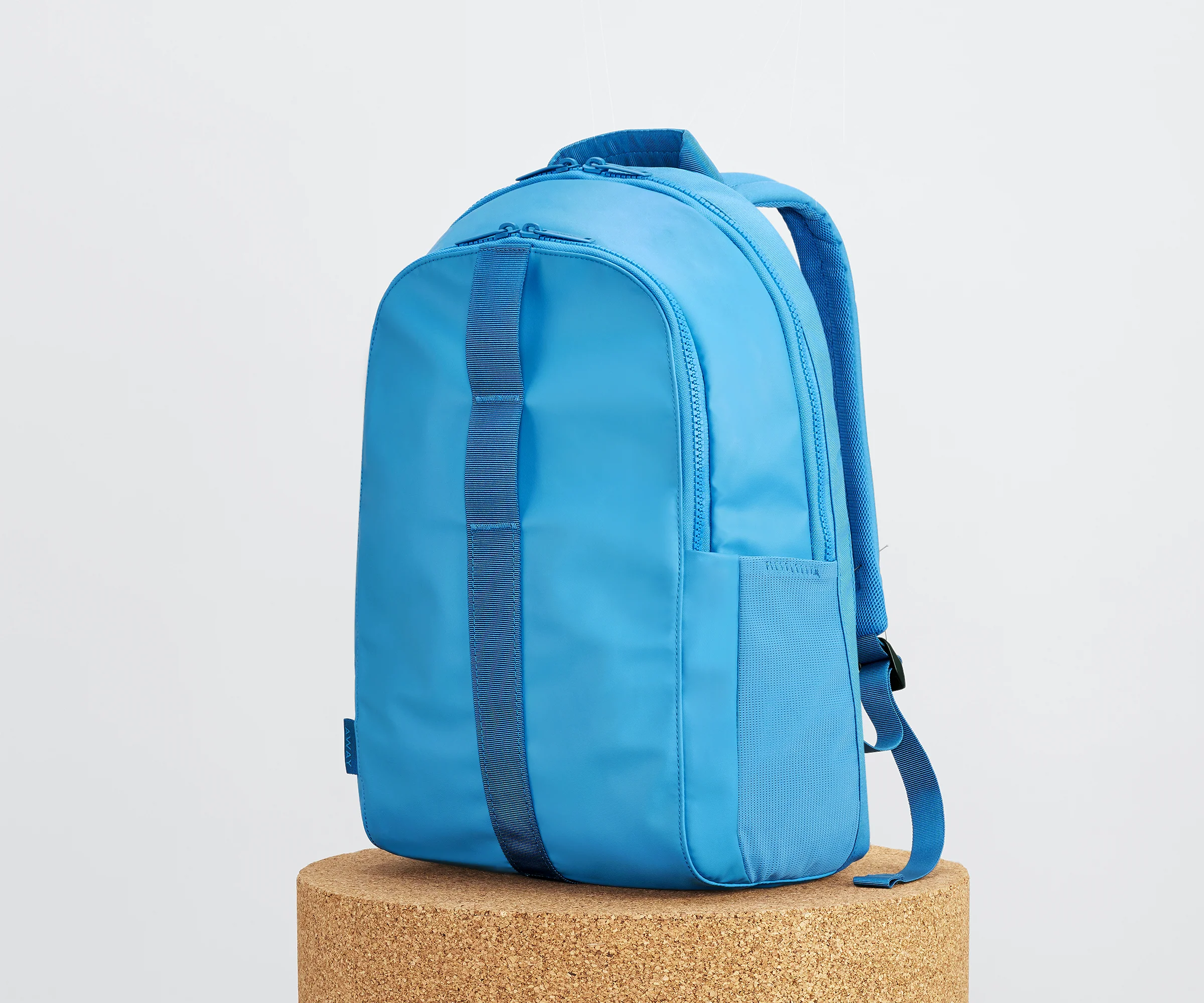 Active Backpack 26L in Vivid Blue - Image 2