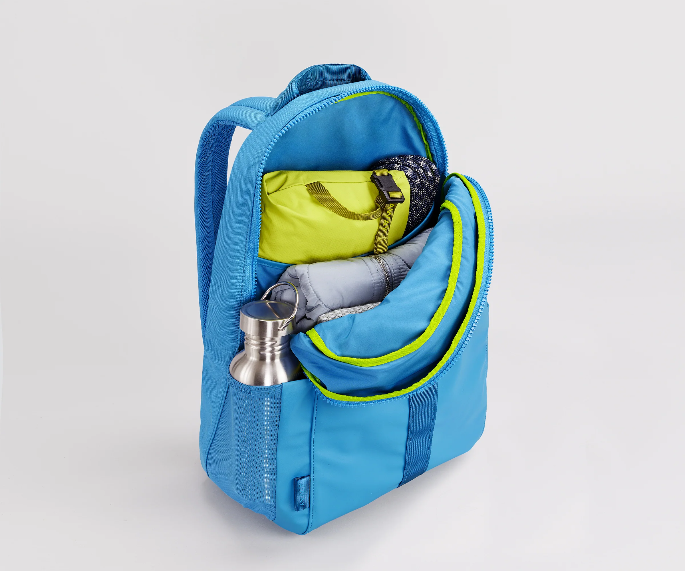 Active Backpack 26L in Vivid Blue - Image 3