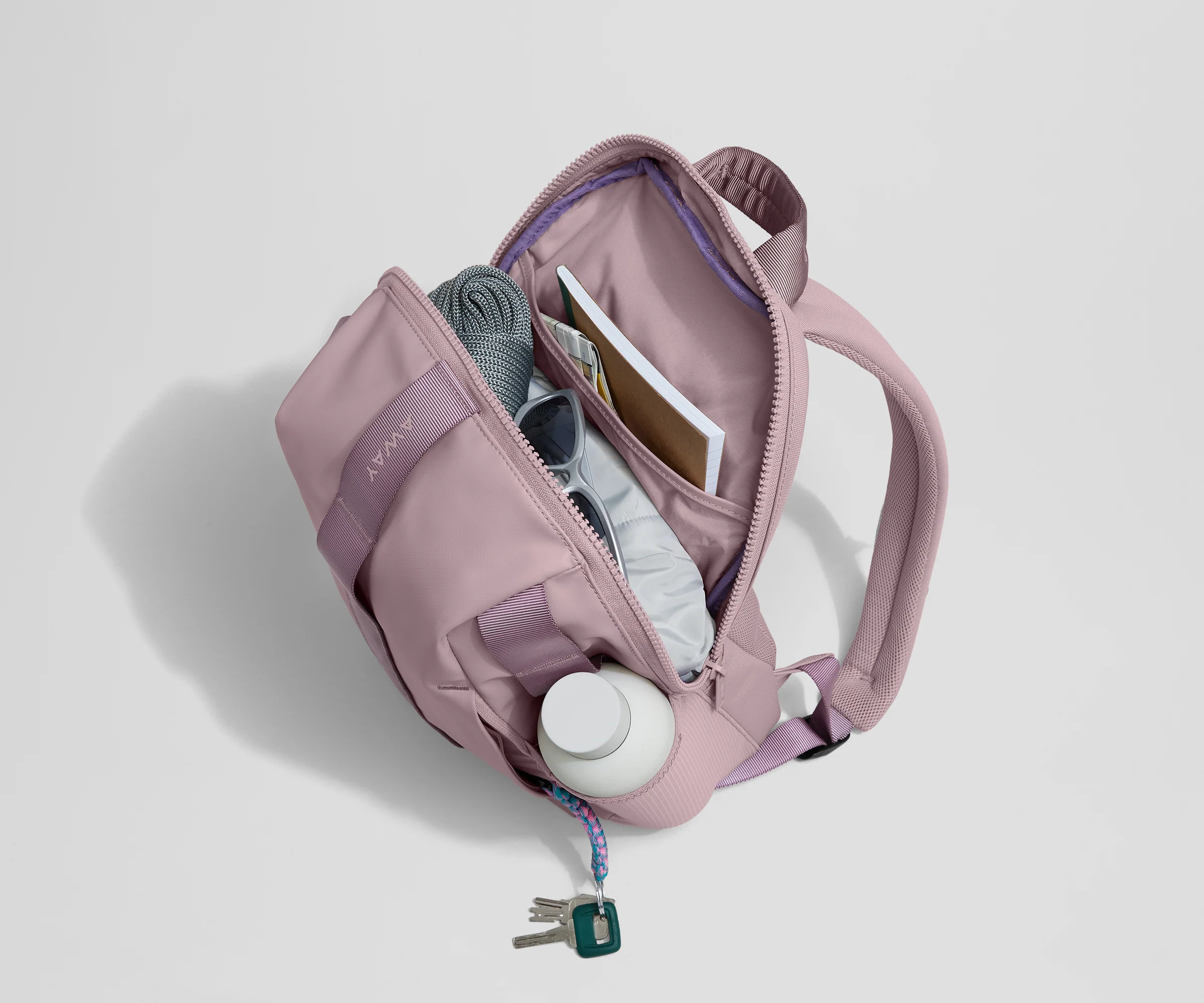 Active Daypack 20L in Meadow Mauve - Image 3