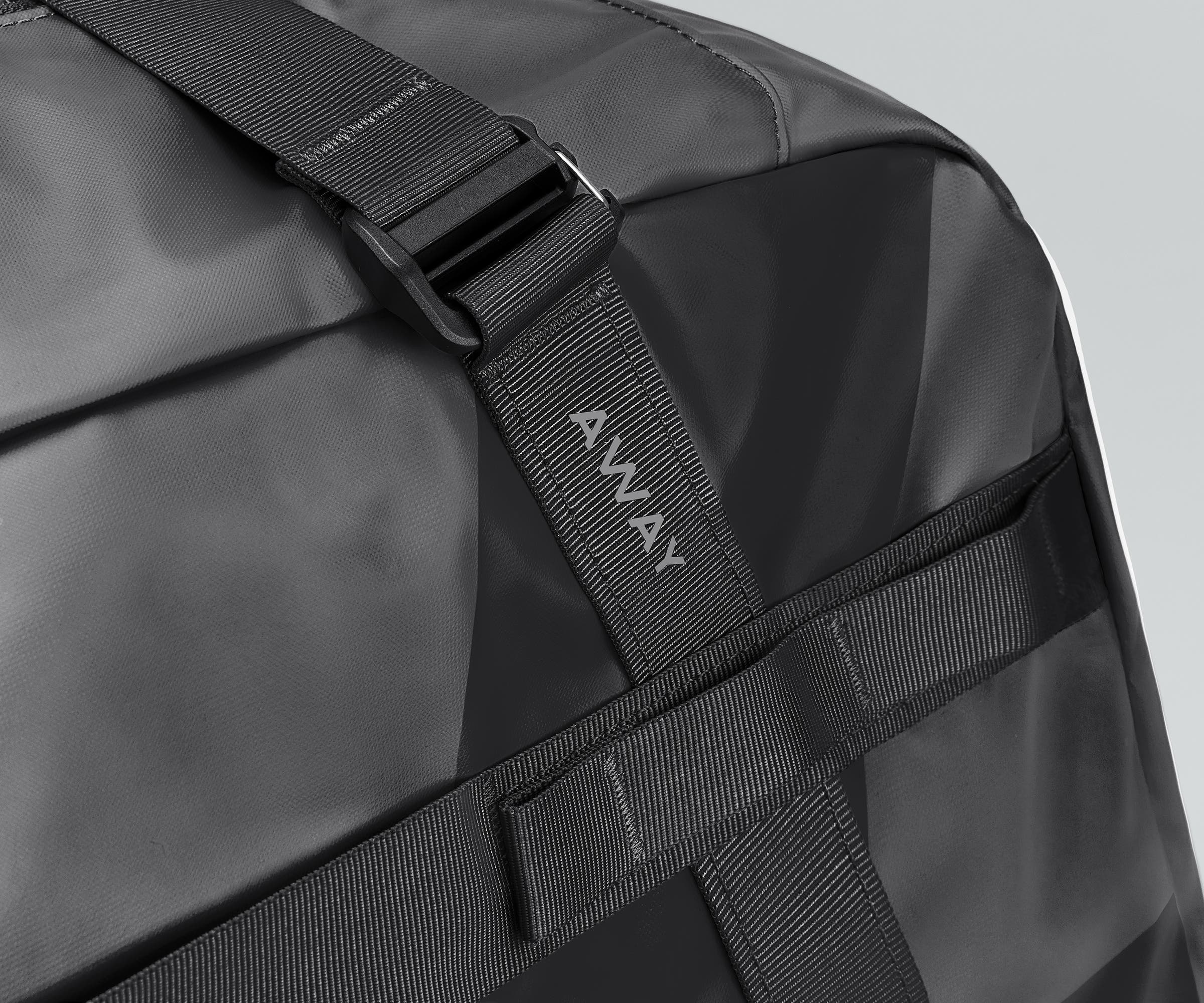 Active Duffle 55L in Jet Black - Image 4