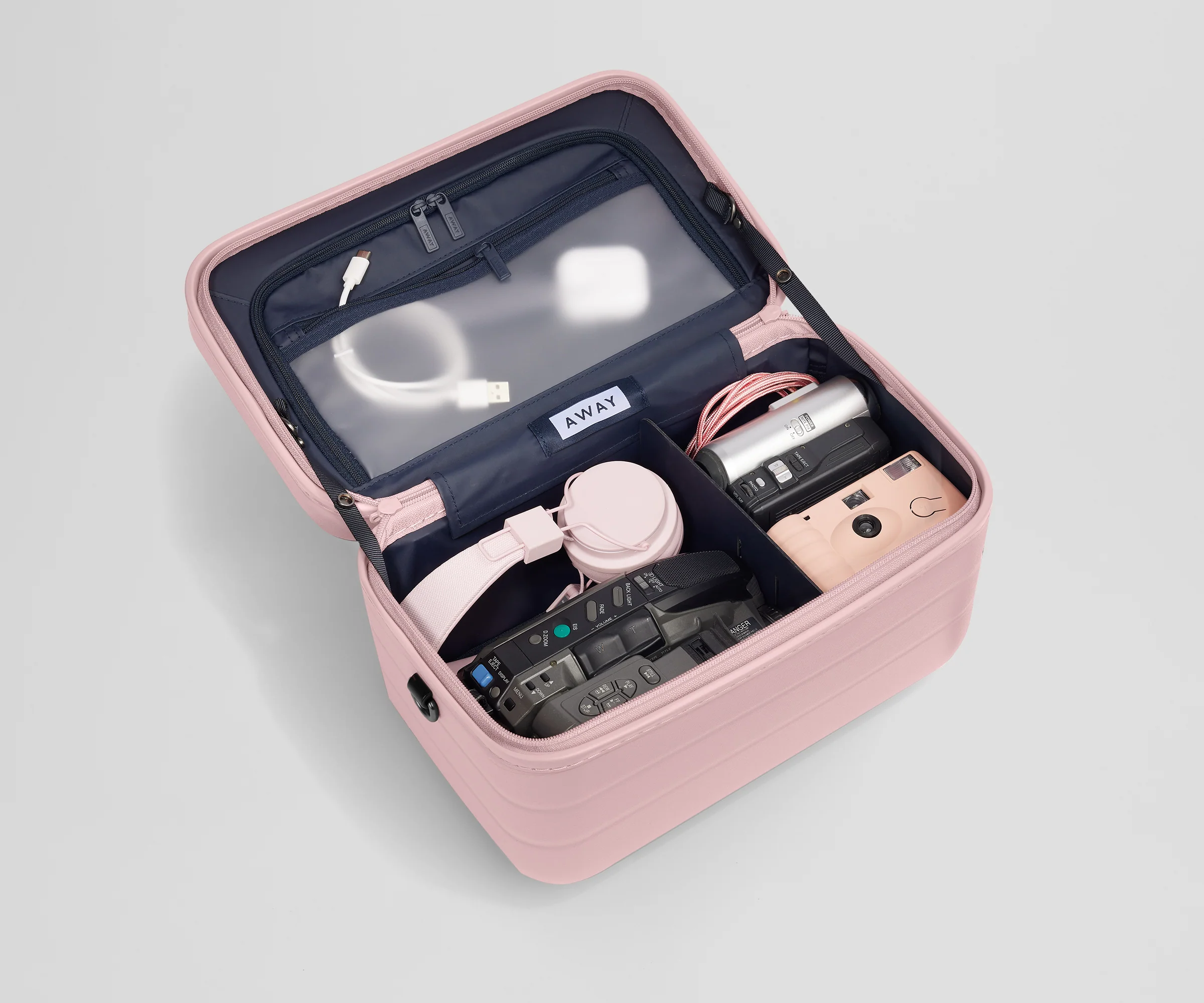 The Train Case in Blush Pink - Image 5