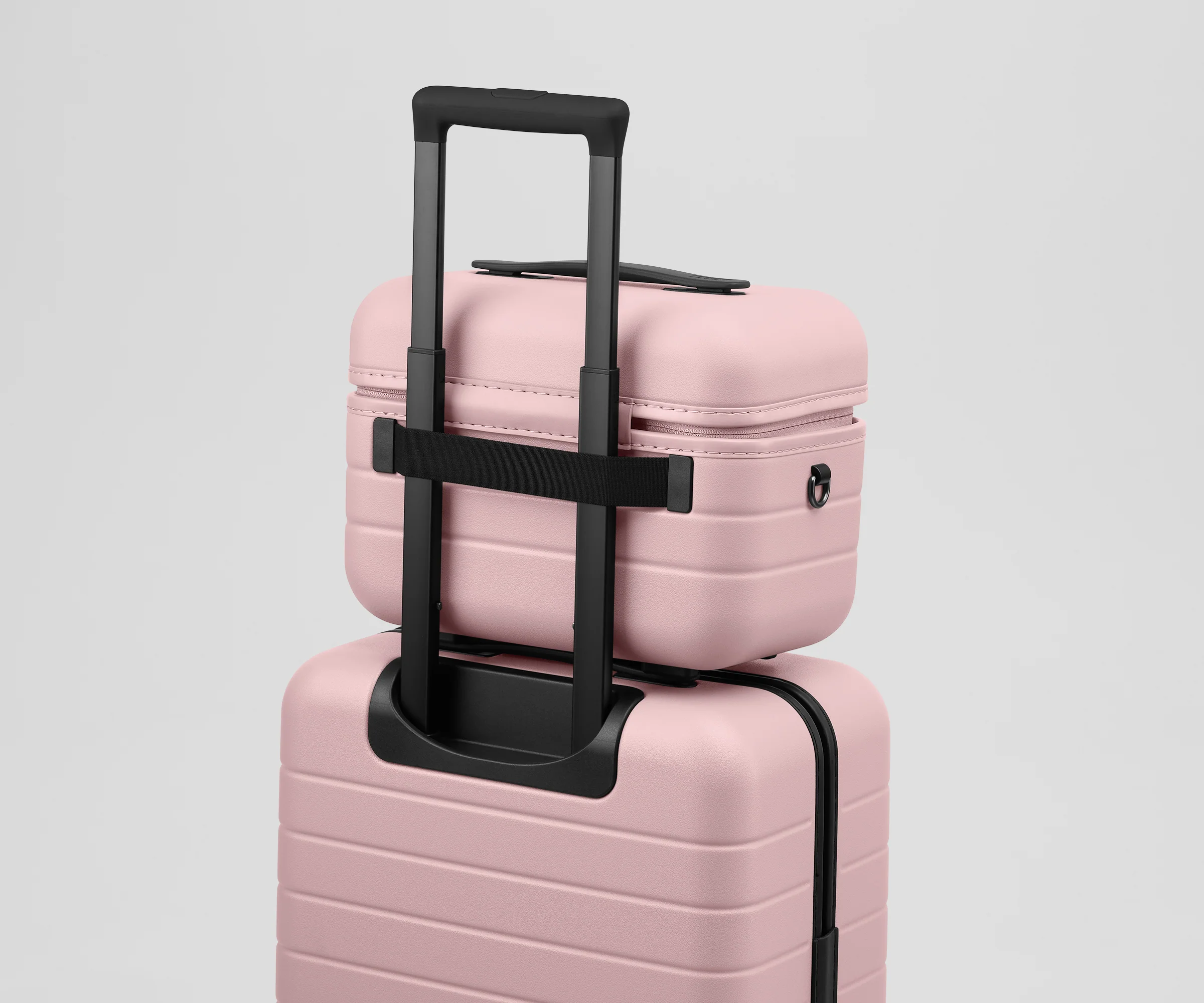 The Train Case in Blush Pink - Image 9