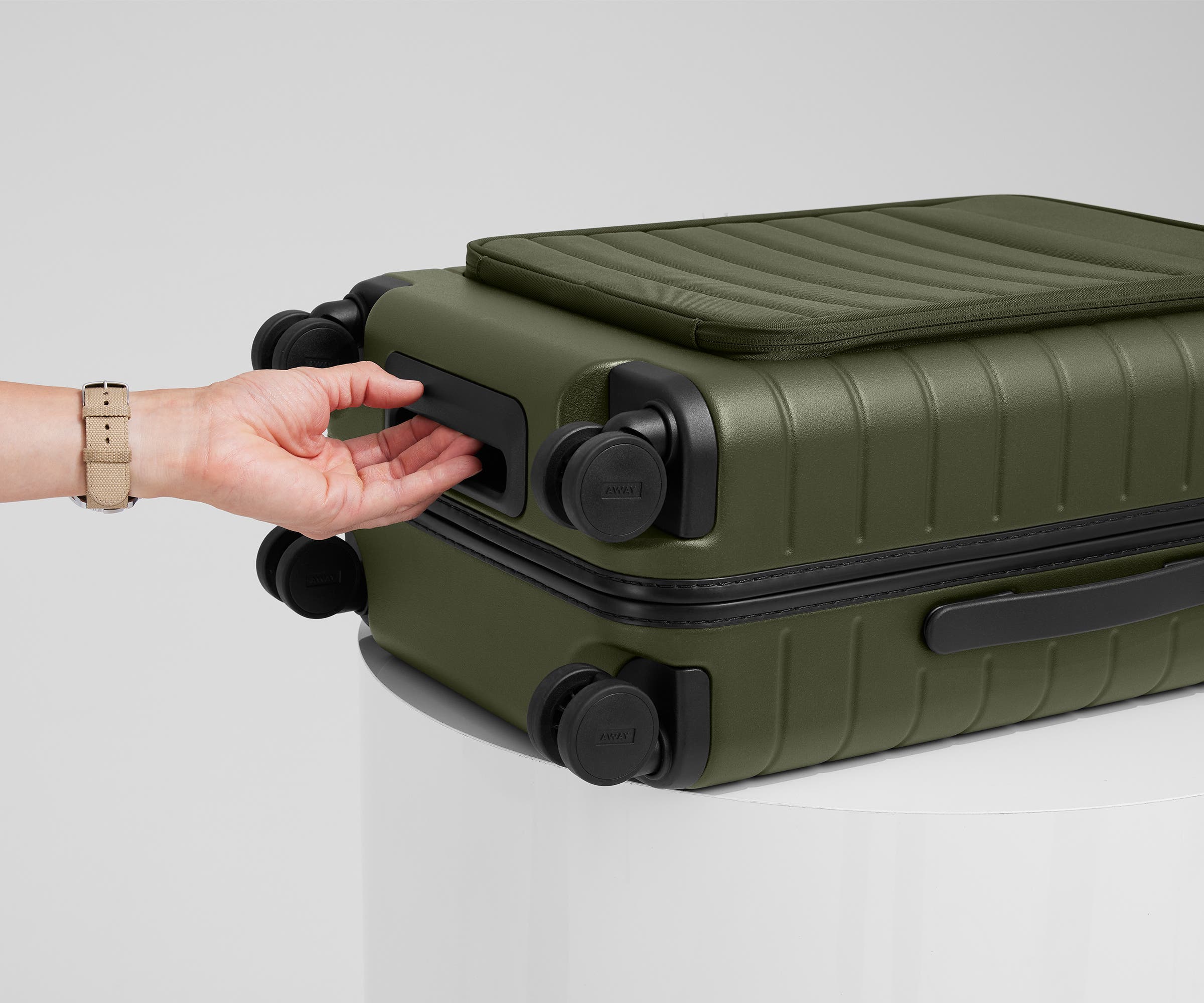 The Executive Bigger Carry-On in Olive Green - Image 11