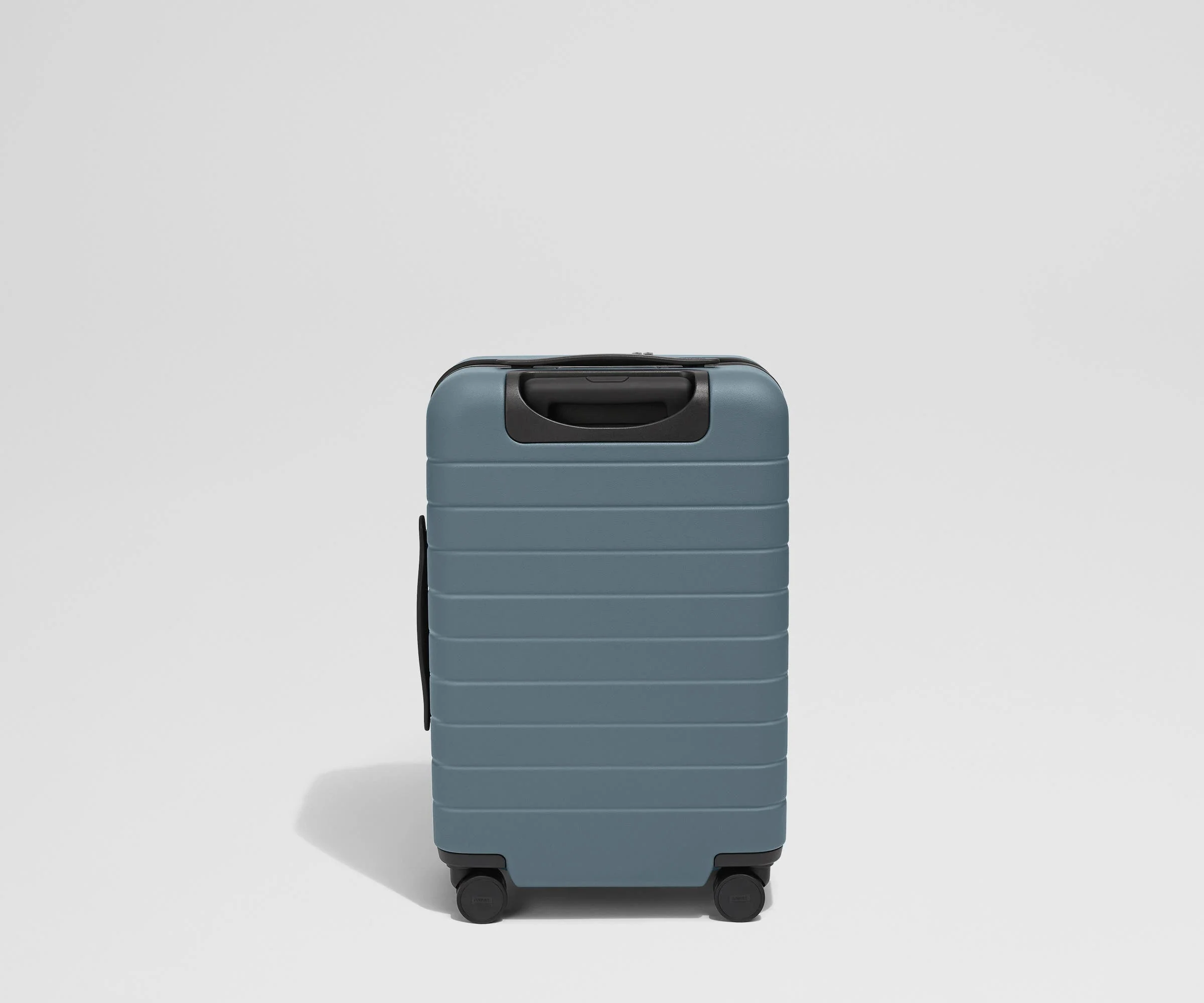 The Executive Carry-On in Coast Blue - Image 12