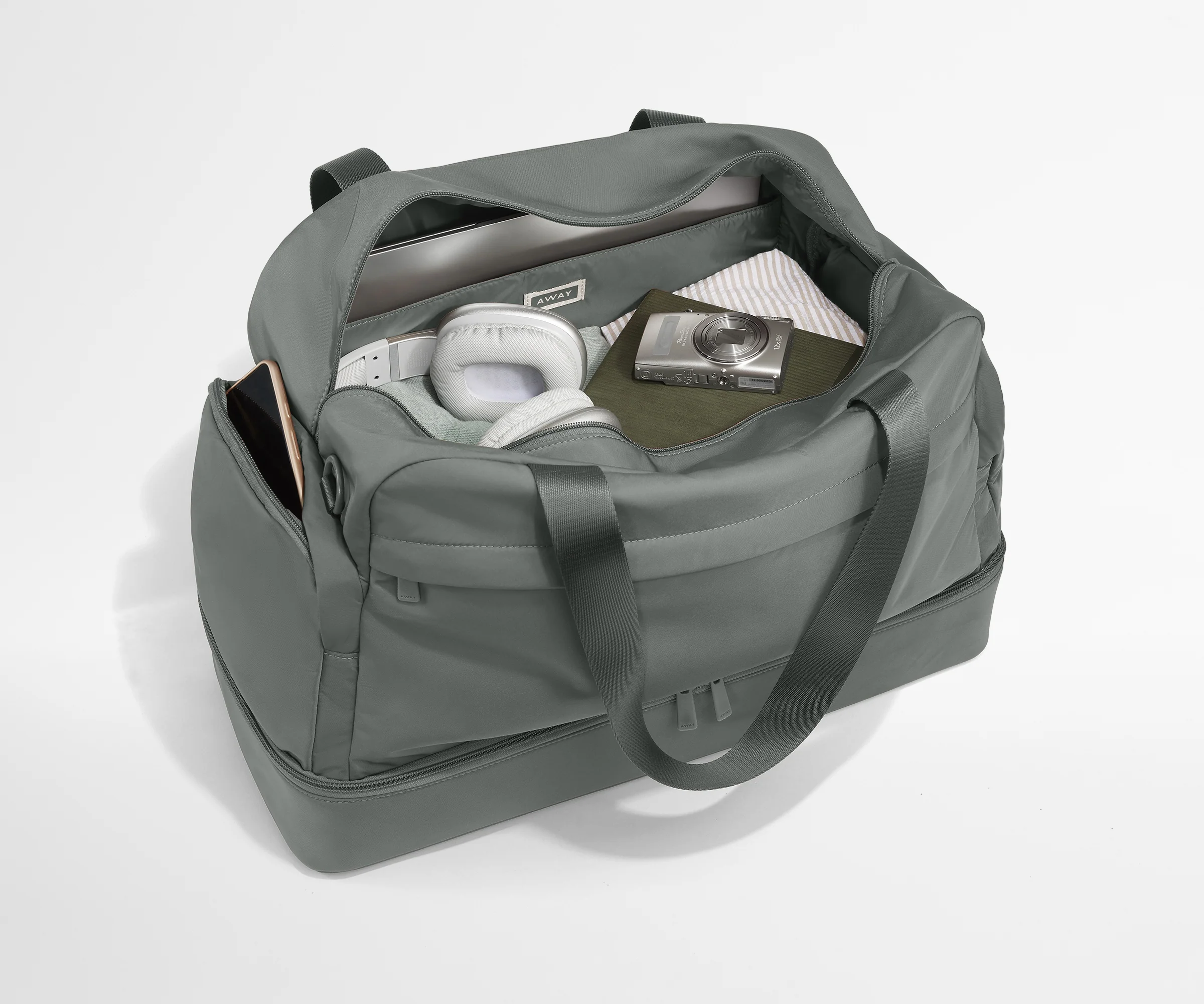 Featherlight Weekender in Nordic Gray - Image 2