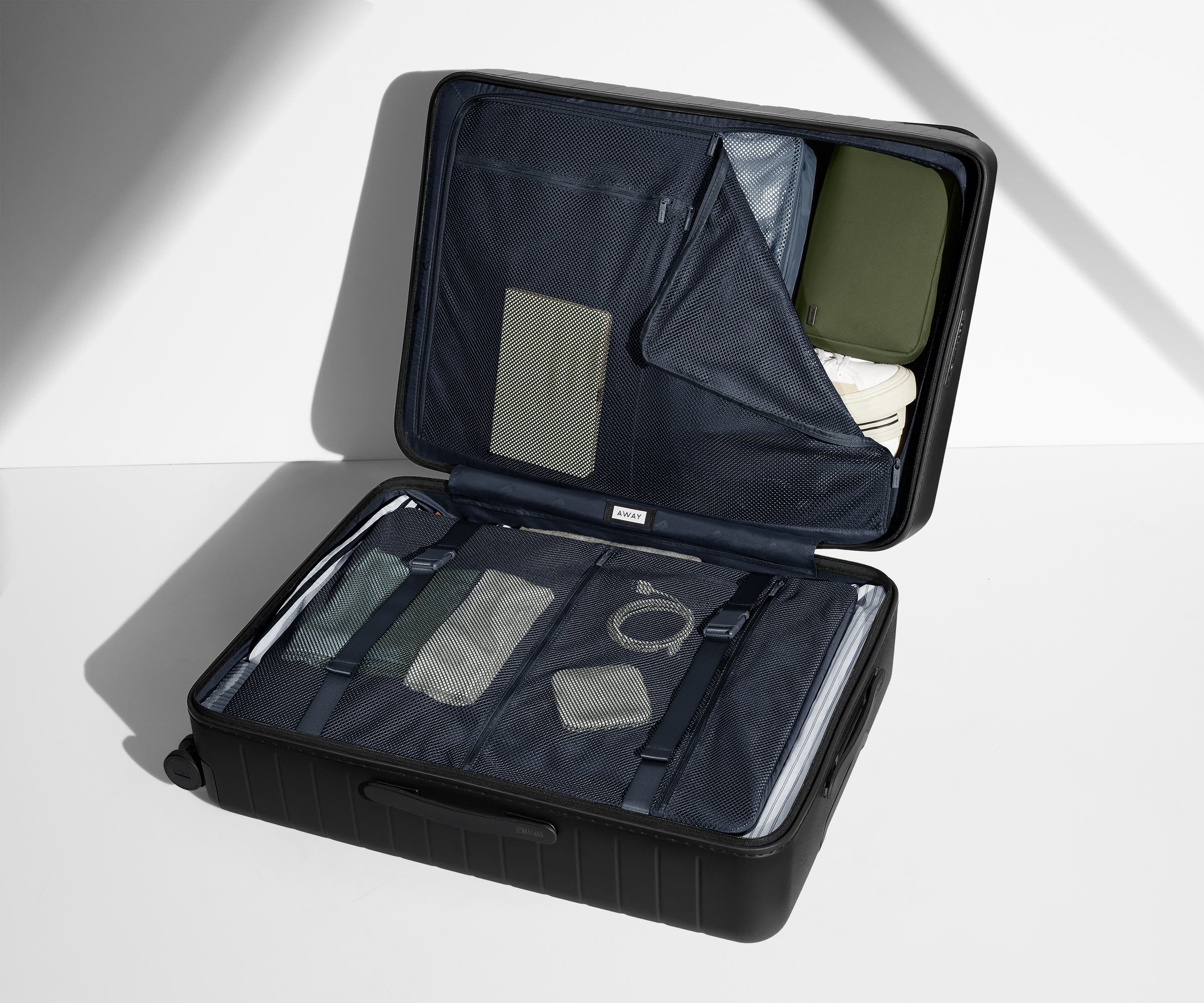 The Large in Jet Black - Image 4