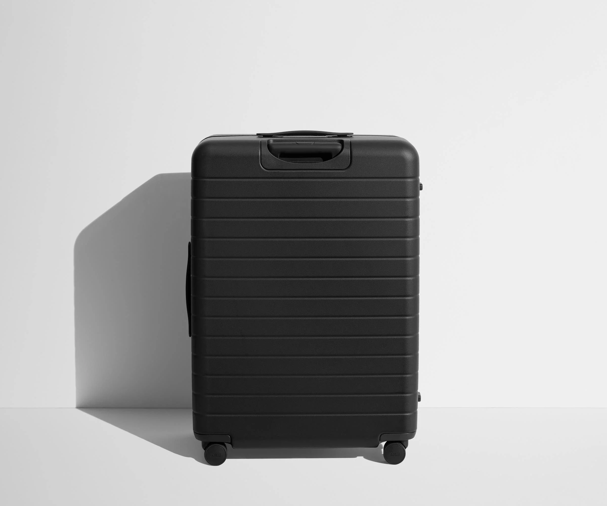 The Large in Jet Black - Image 7