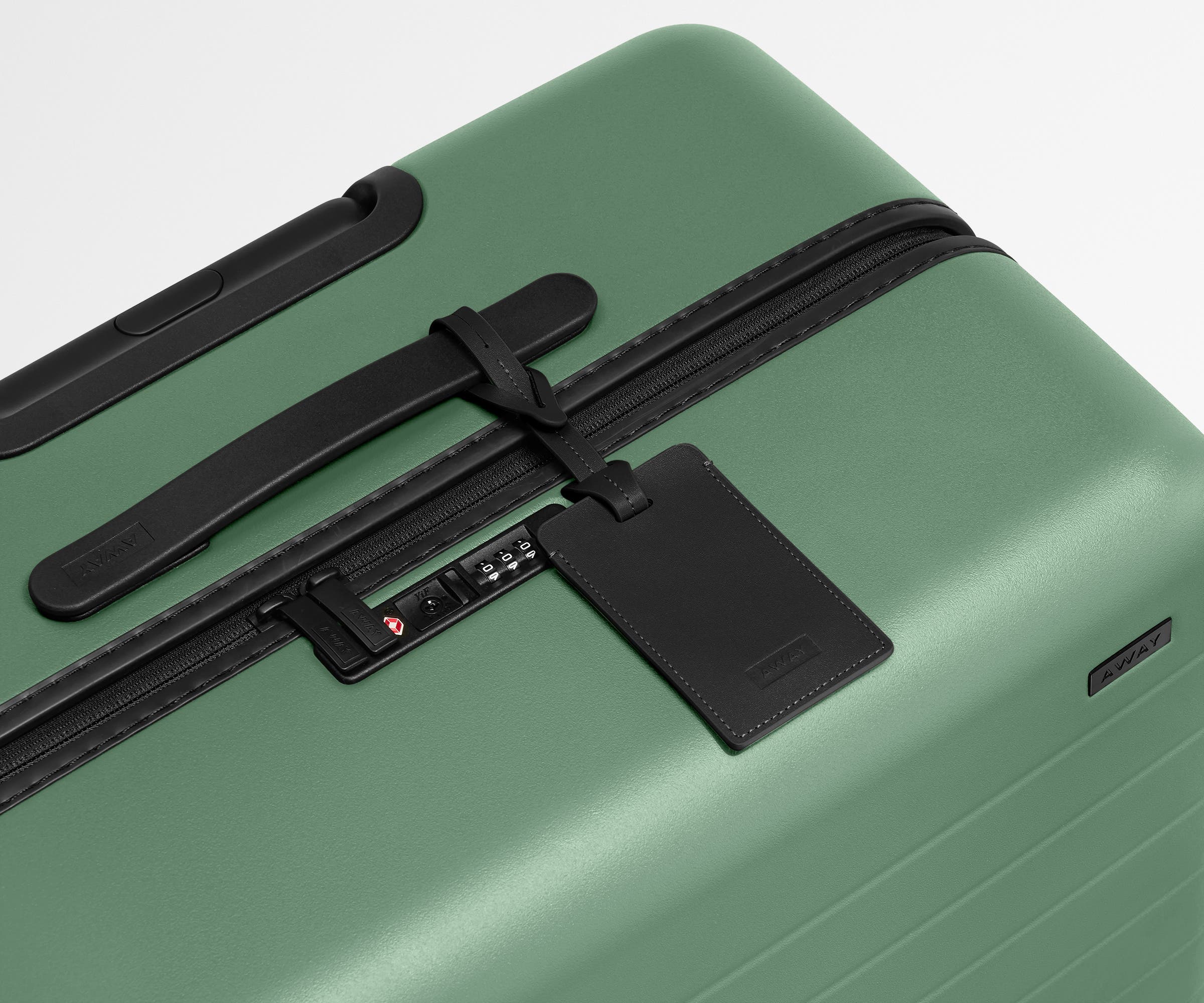 The Medium in Sea Green - Image 8