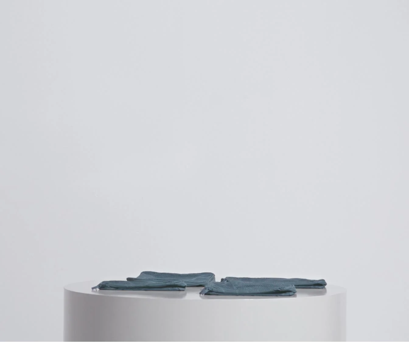 The Insider Packing Cubes in Garnet - Image 4