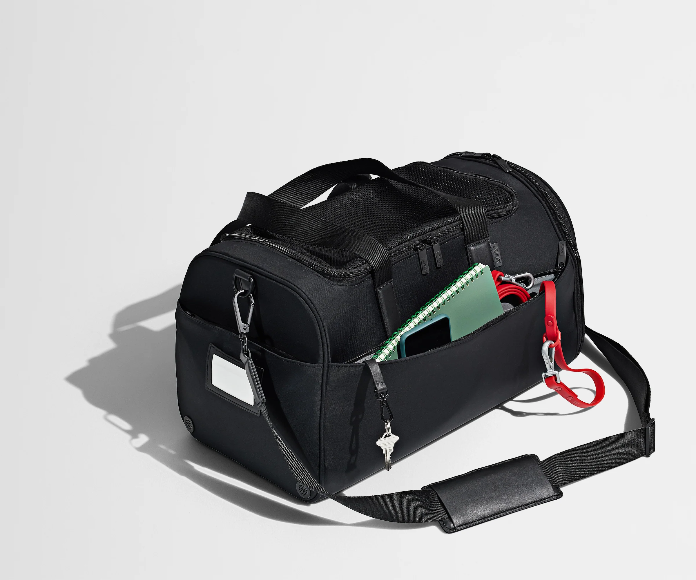 The Pet Carrier in Jet Black - Image 7