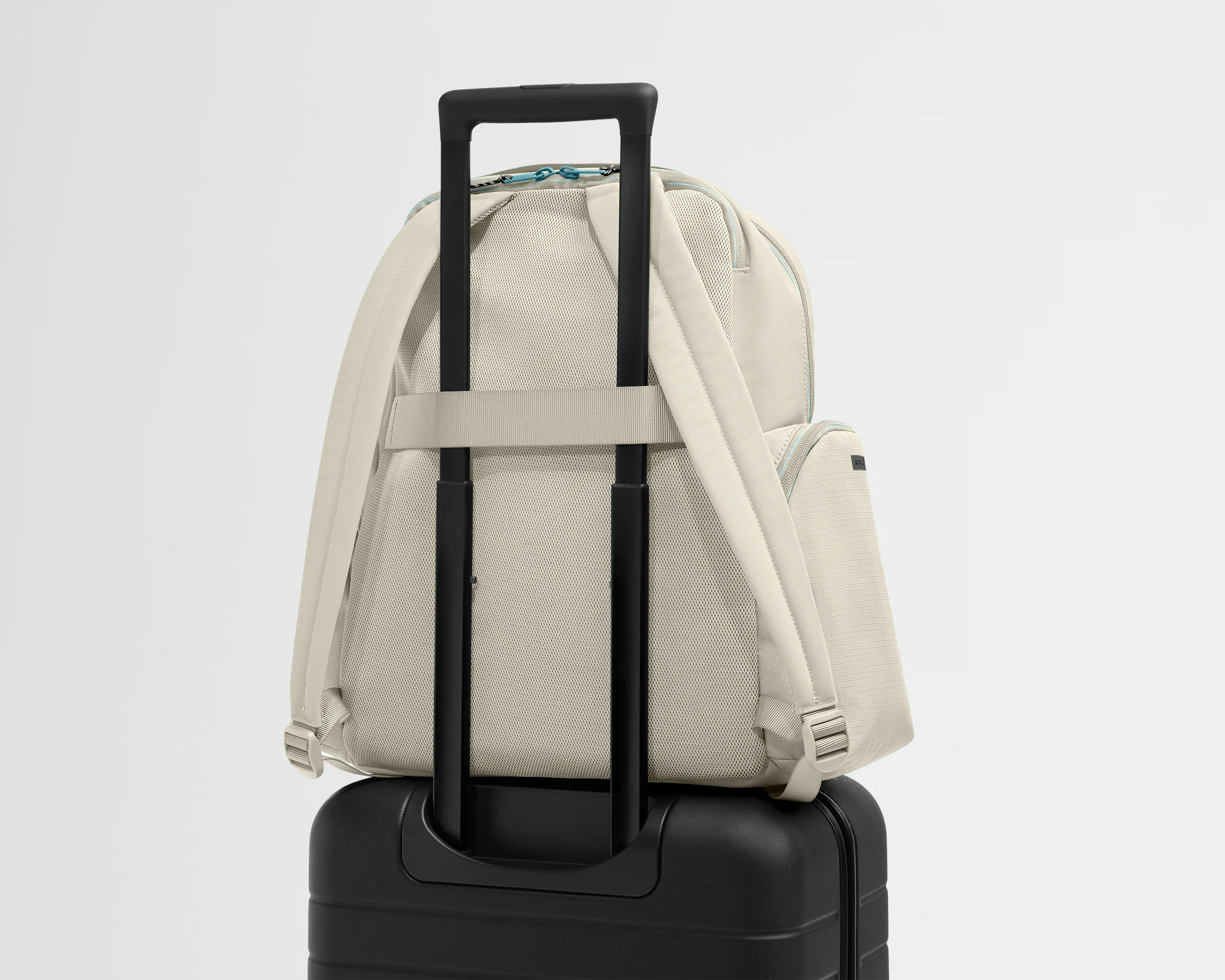 Sport Backpack in Salt White - Image 10