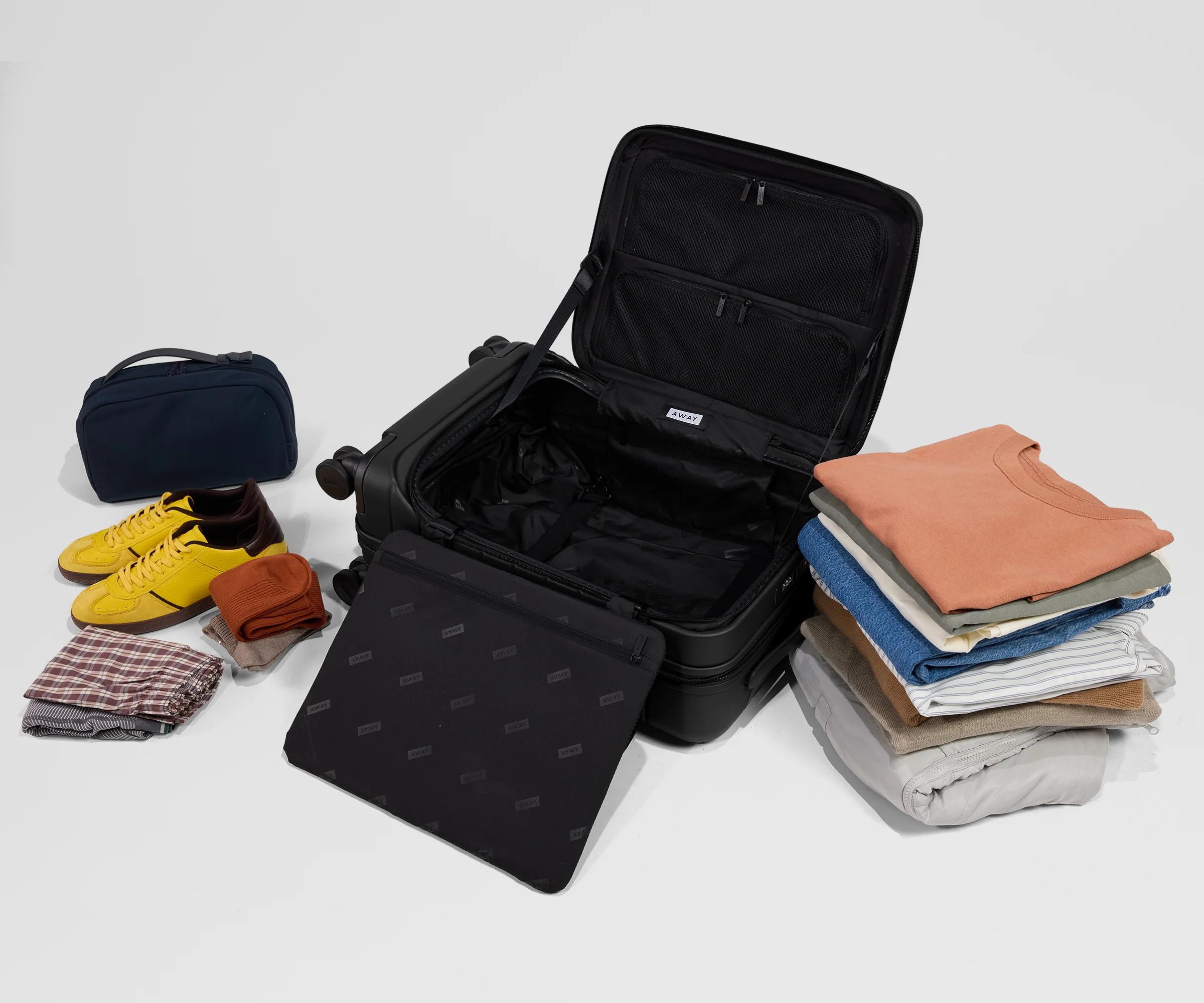Topside Carry-On in Jet Black - Image 4