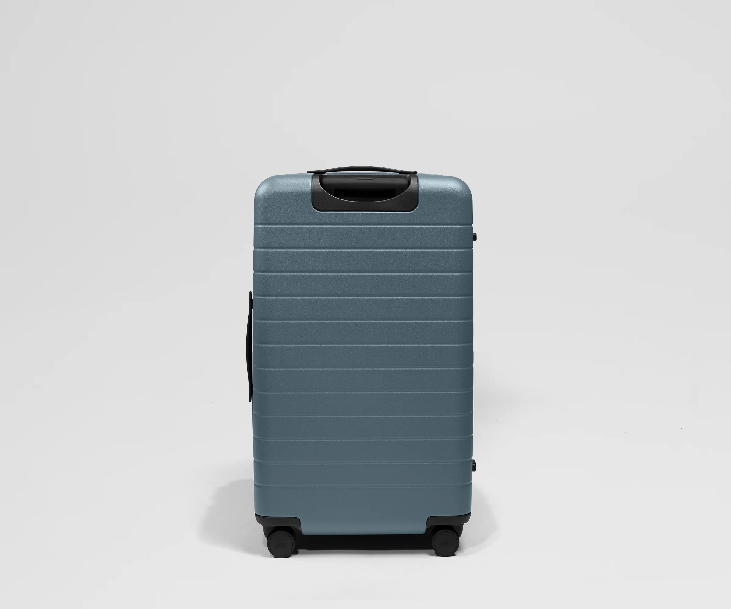 Topside Medium Trunk in Coast Blue - Image 10