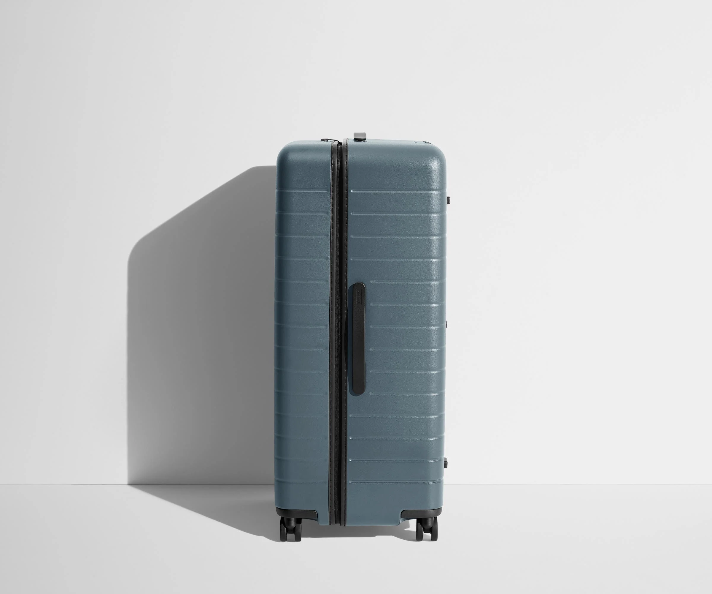 The Trunk in Coast Blue - Image 3